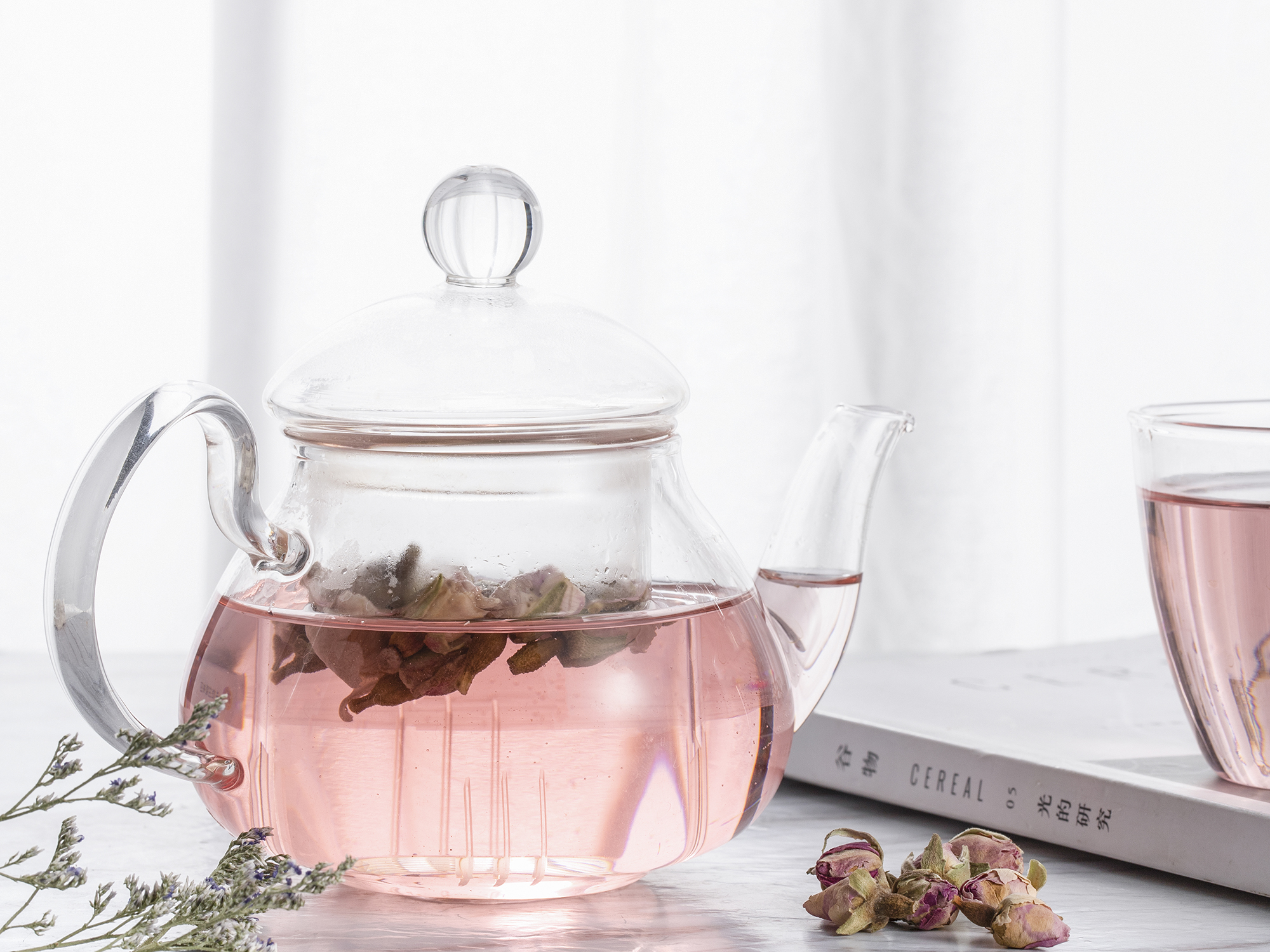 摄图网_501305695_玫瑰花茶与茶壶（企业商用）.jpg